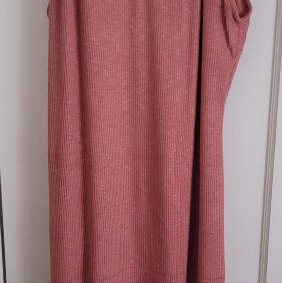 PLUS bodycon dresses - Picture 5 of 5